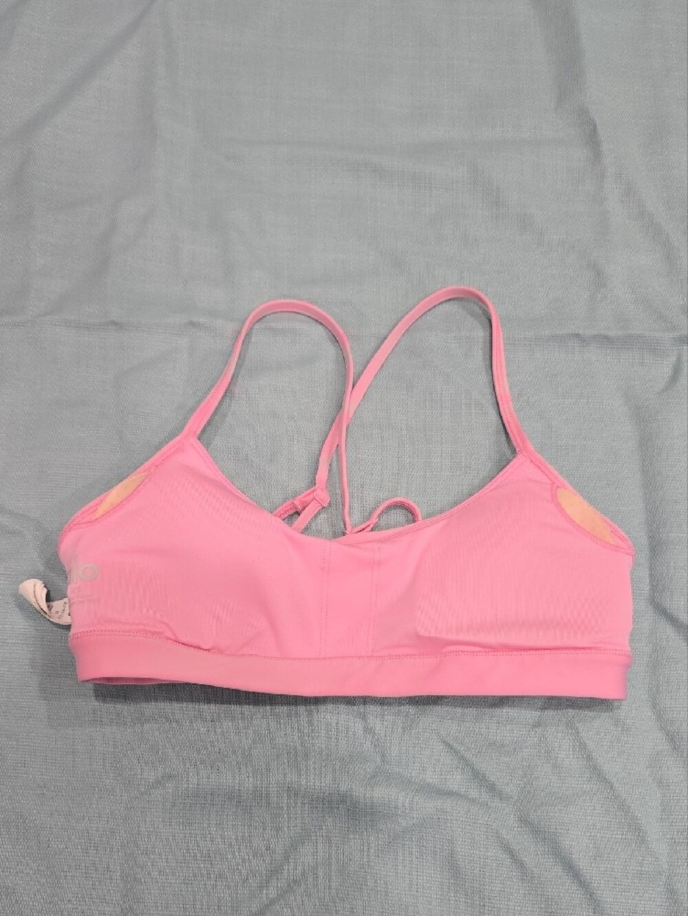 Alo Yoga Airlift Intrigue Bra - Candy Heart Pink - Picture 8 of 11